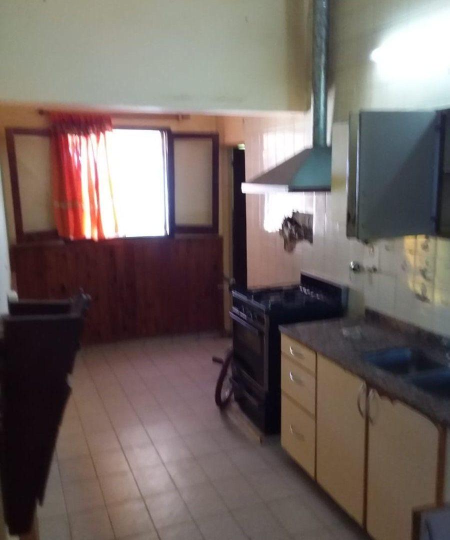 Foto de VENTA CASA 3 DORMITORIOS BARRIO AUTONOMIA, imagen 2