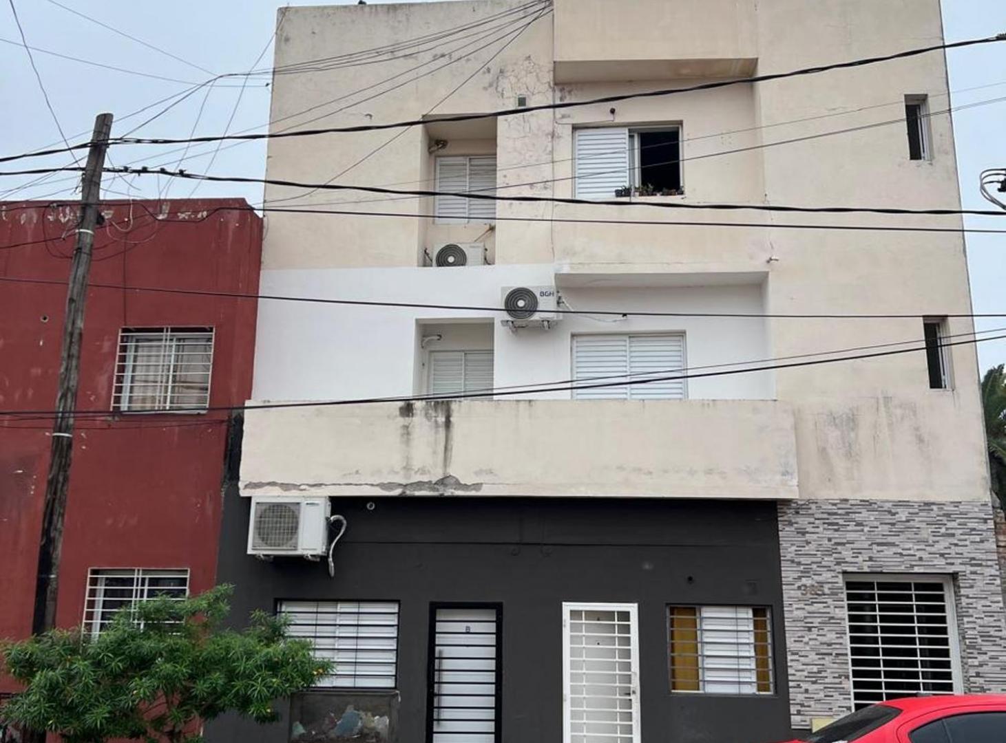 Foto de OPORTUNIDAD! DPTO CON SALIDA DIRECTA A LAVALLE, imagen 2
