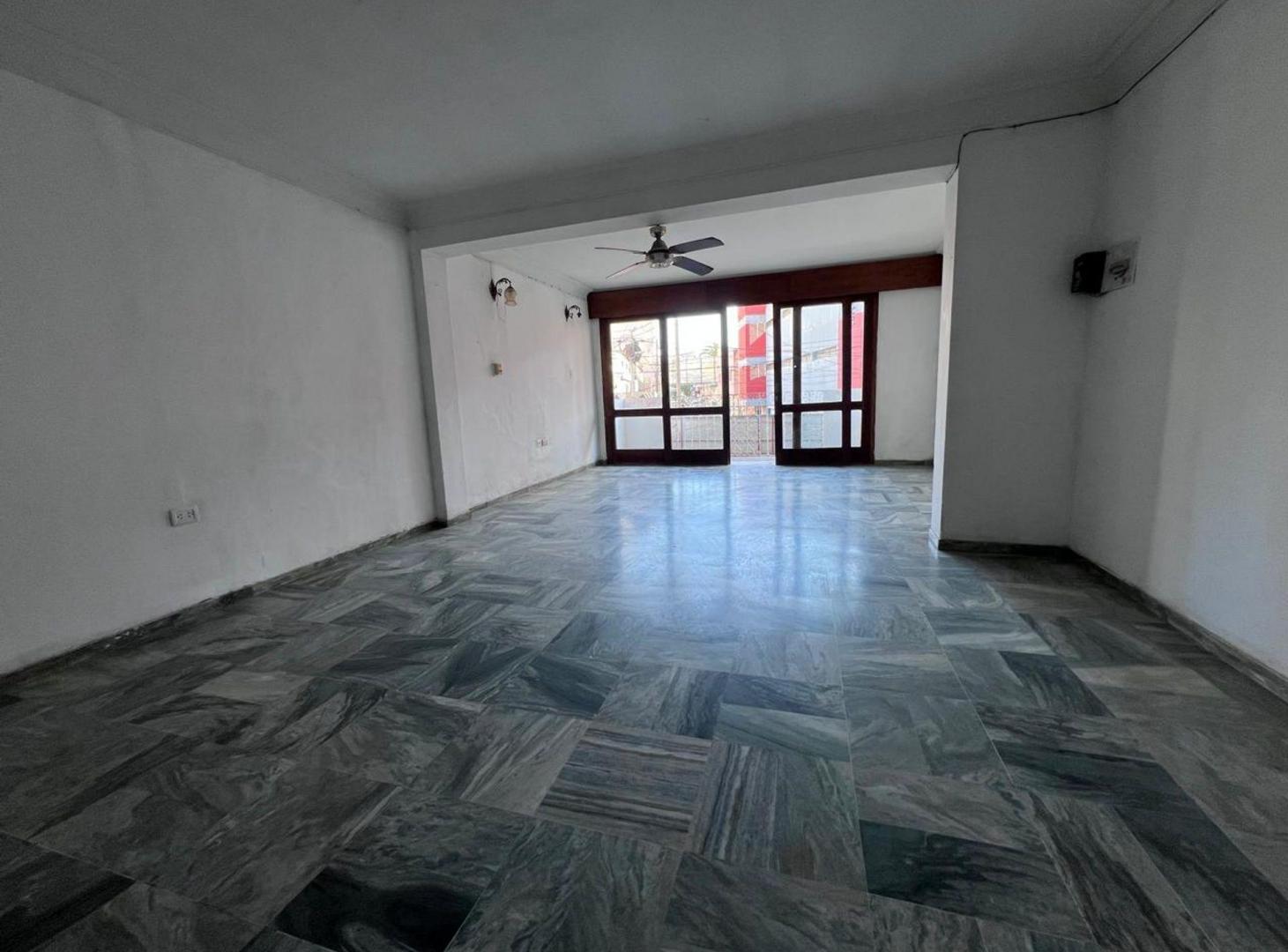Foto de VENTA DEPARTAMENTO CÉNTRICO EN TERMAS DE RÍO HONDO, imagen 2