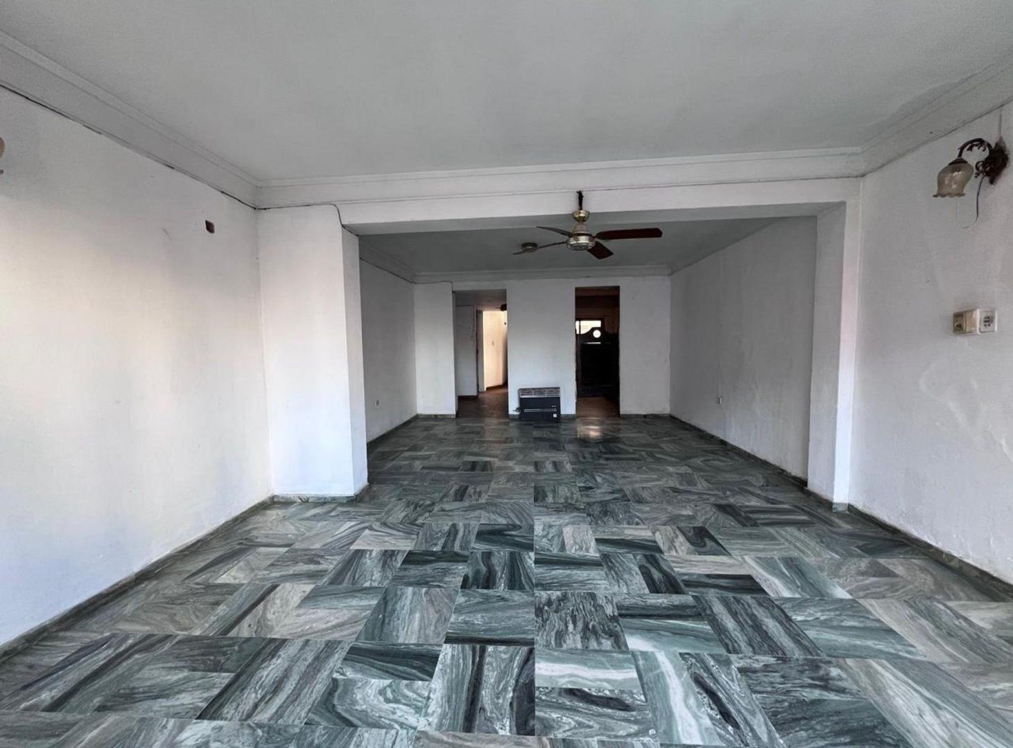 Foto de VENTA DEPARTAMENTO CÉNTRICO EN TERMAS DE RÍO HONDO, imagen 1