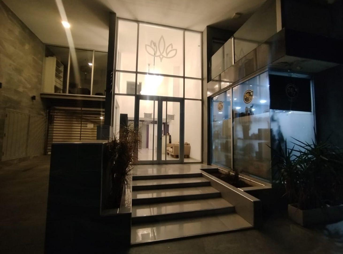 Foto de VENTA DE DEPARTAMENTO UN DORMITORIO EN LA BANDA, imagen 2