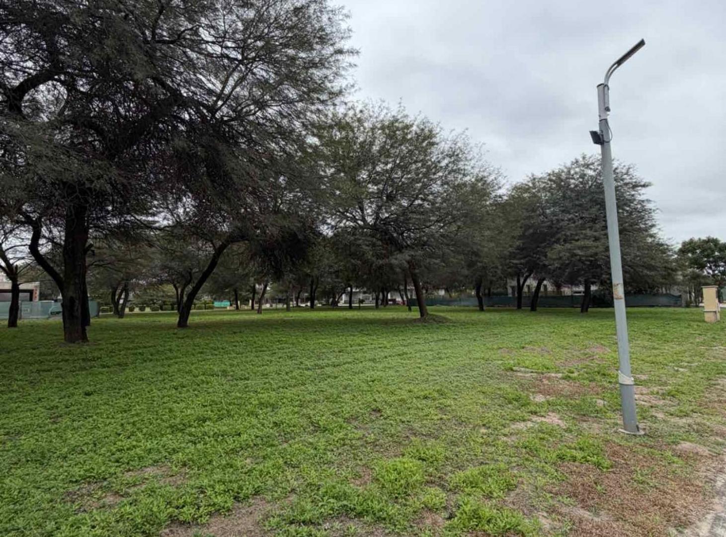 VENTA LOTE - BARRIO PRIVADO SOLARES OESTE