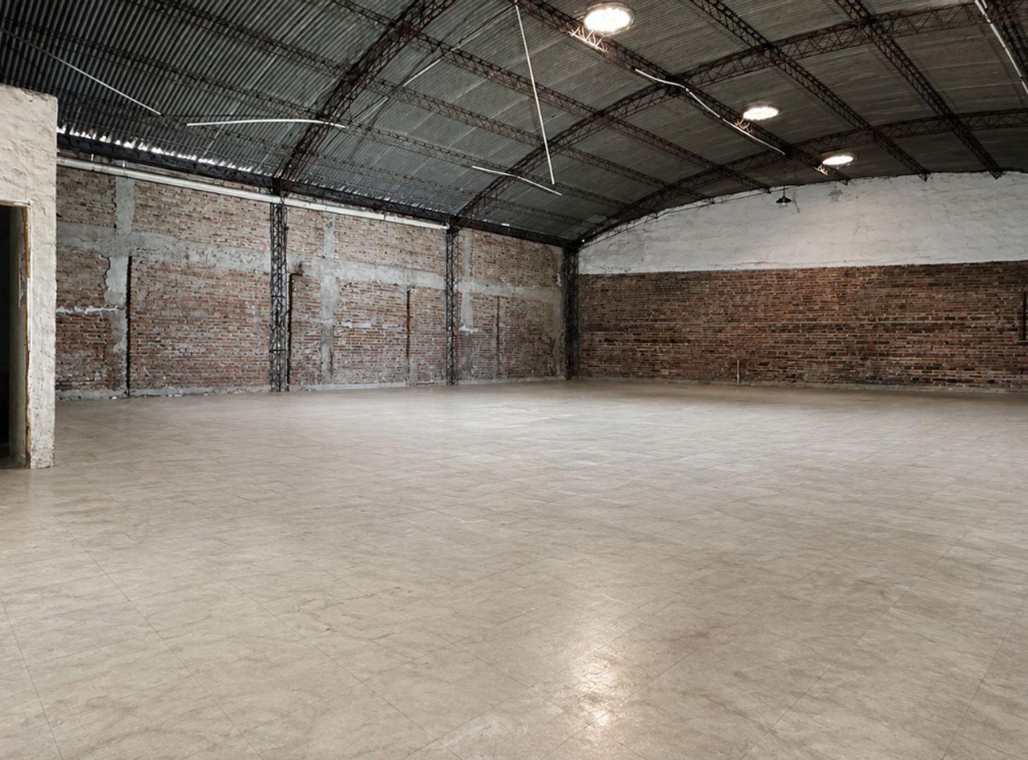 Foto de GALPON EN VENTA EN AVENIDA SOLIS (O) Y BELGRANO, imagen 5
