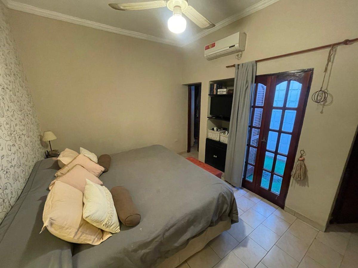 Foto de CASA EN VENTA - BARRIO CENTENARIO, imagen 3