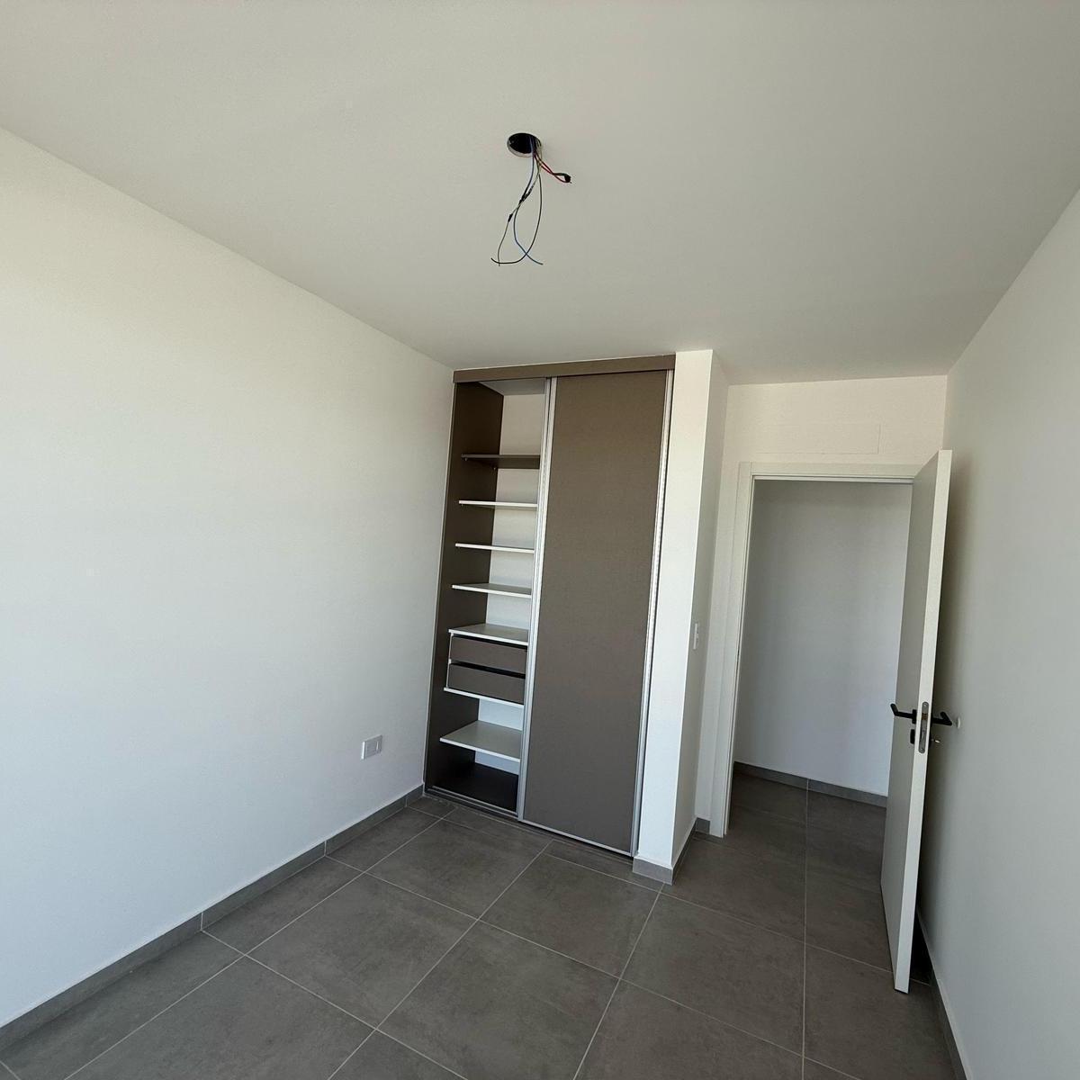 Departamento en Moreno Center 2