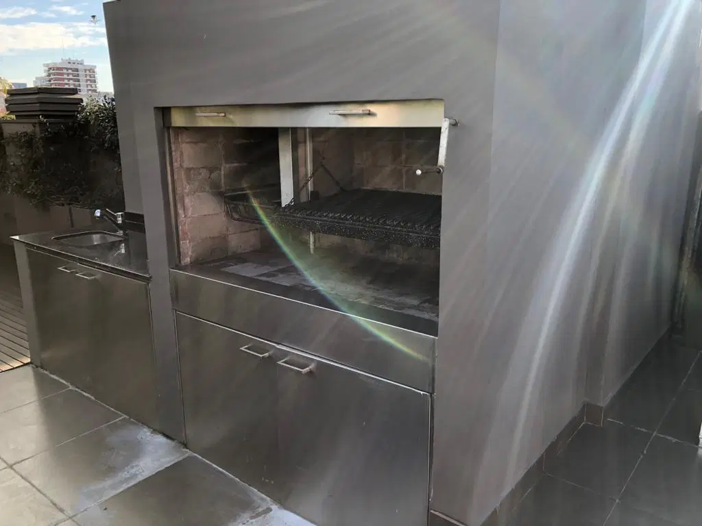 Piso de categoría con terraza propia 4