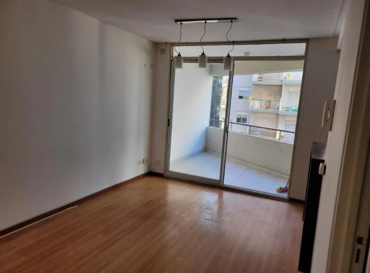 HERMOSO DOS AMBIENTES EN ALQUILER EN PALERMO CON COCHERA INCLUIDA 2