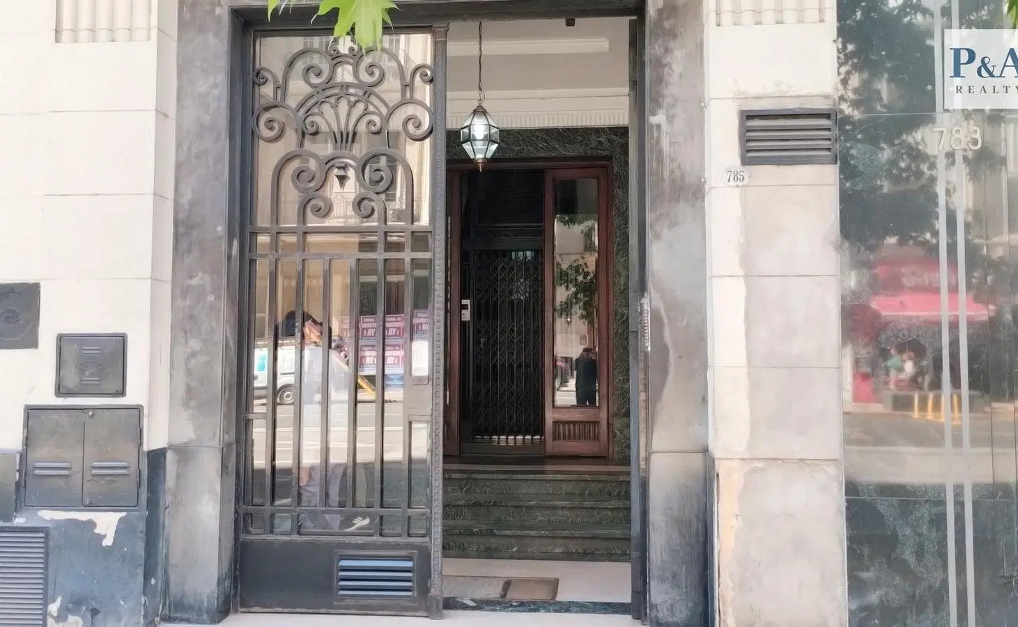 Departamento / Oficina en Retiro. 110 m2. Edificio de calidad. Oportunidad! 4