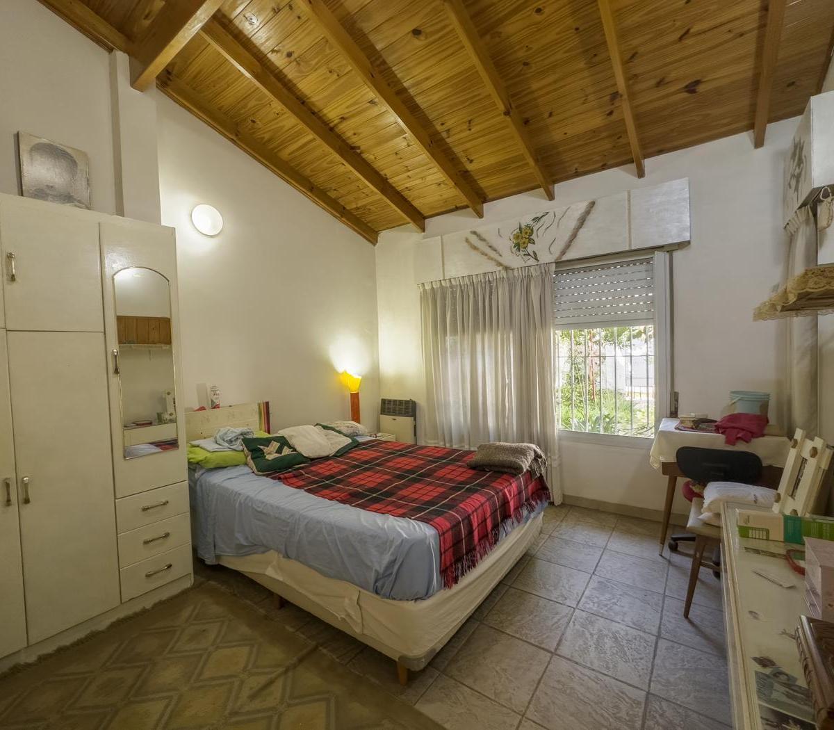 Venta Casa Amplio 2 amb en Llavallol