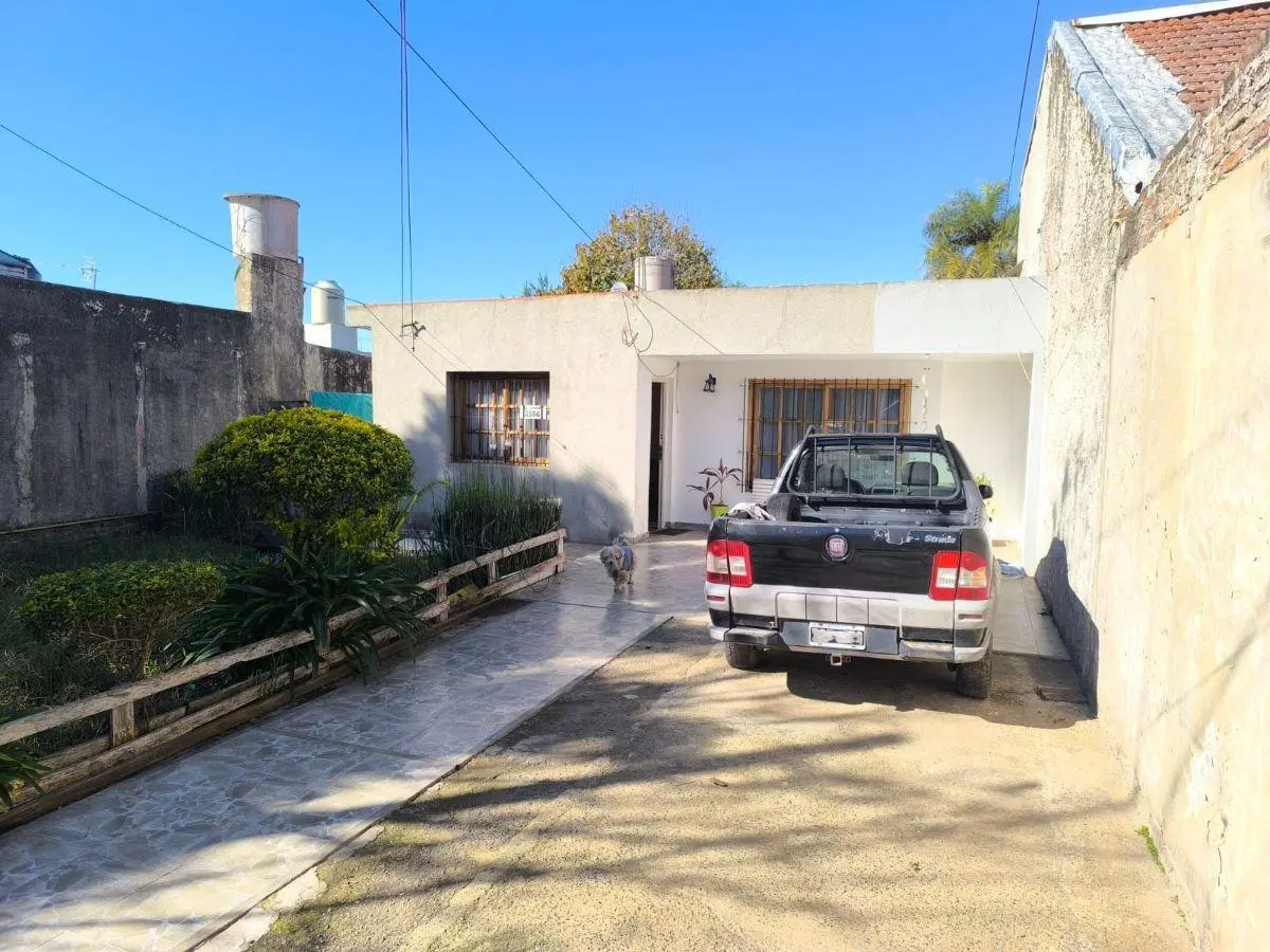 Casa 3 Ambientes en el Jagüel Con Escritura 2