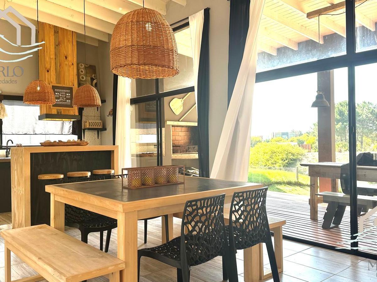 Casa en Costa Esmerlalda 2