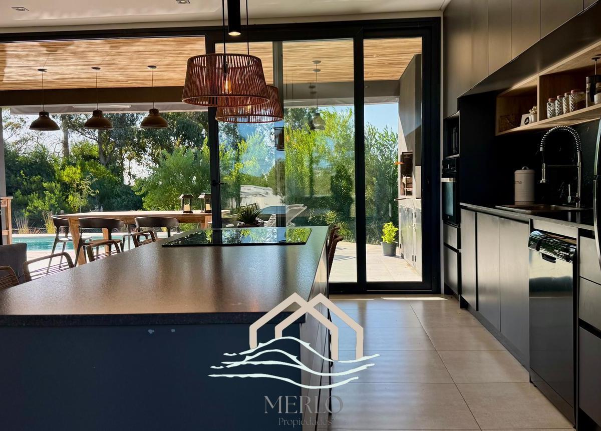 Casa en Venta Costa Esmeralda 5