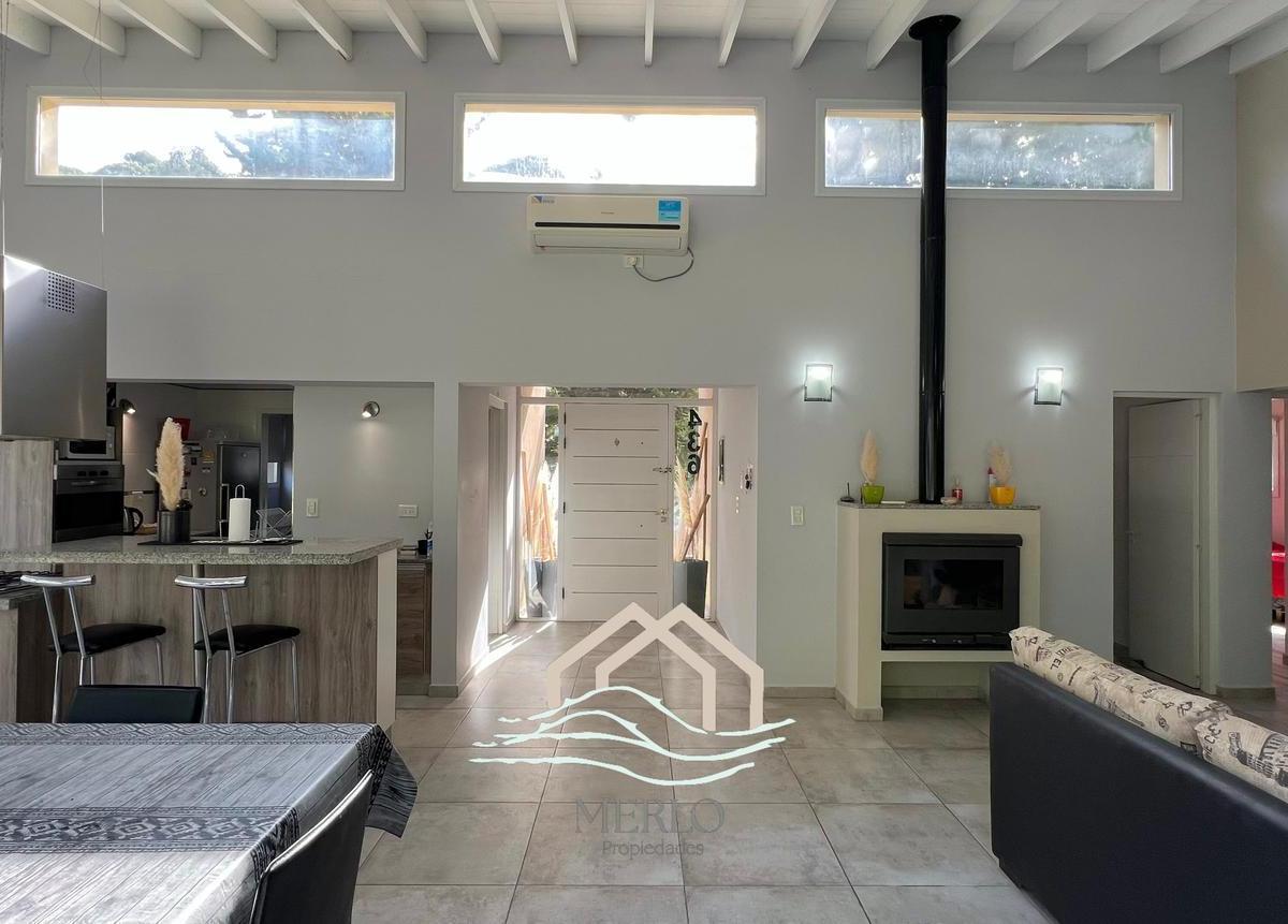 Casa en Venta en Costa Esmeralda 4