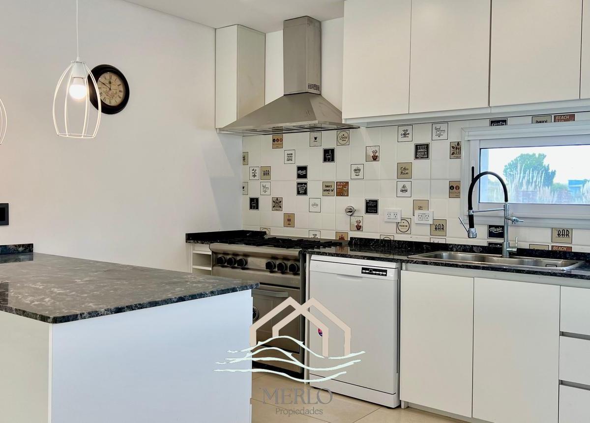 Casa en Venta Costa Esmeralda 5