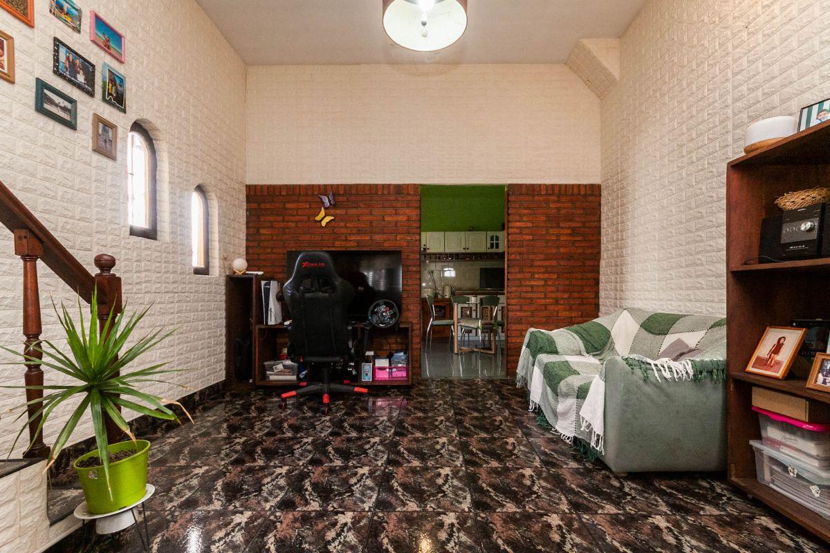 VENTA PH TIPO CASA AL FRENTE 3 AMBIENTES CON COCHERA Y PATIO APTO CREDITO EN TEMPERLEY OESTE