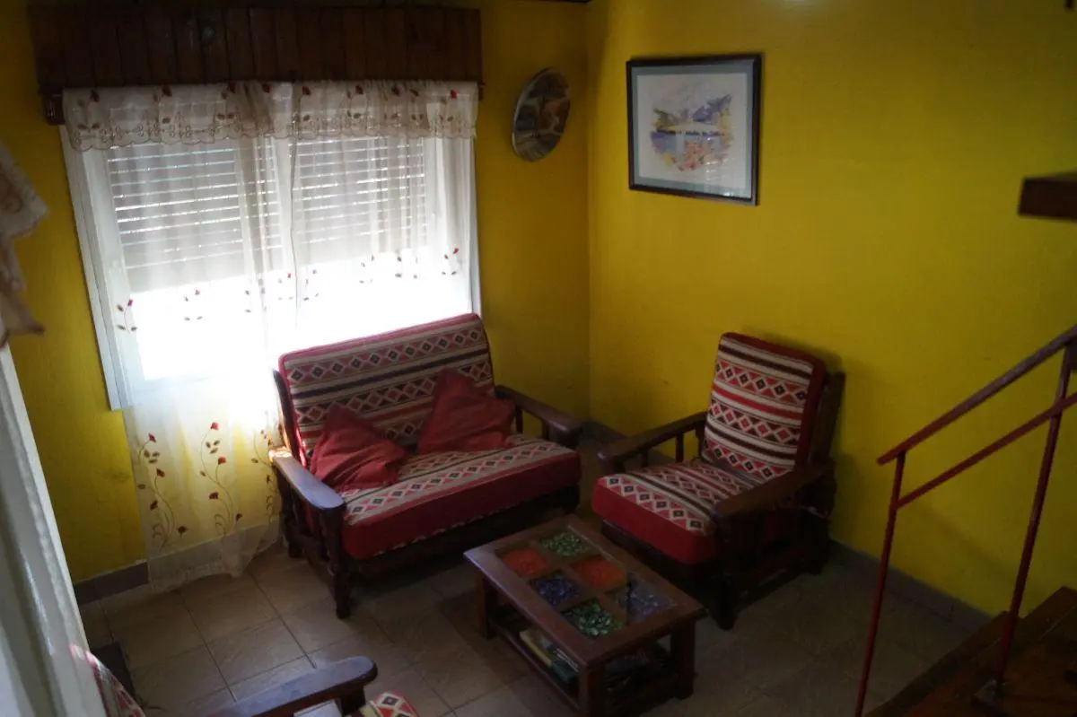 CASA EN VENTA 7 AMBIENTES APTA CRERDITO EN LOMAS DE ZAMORA 3