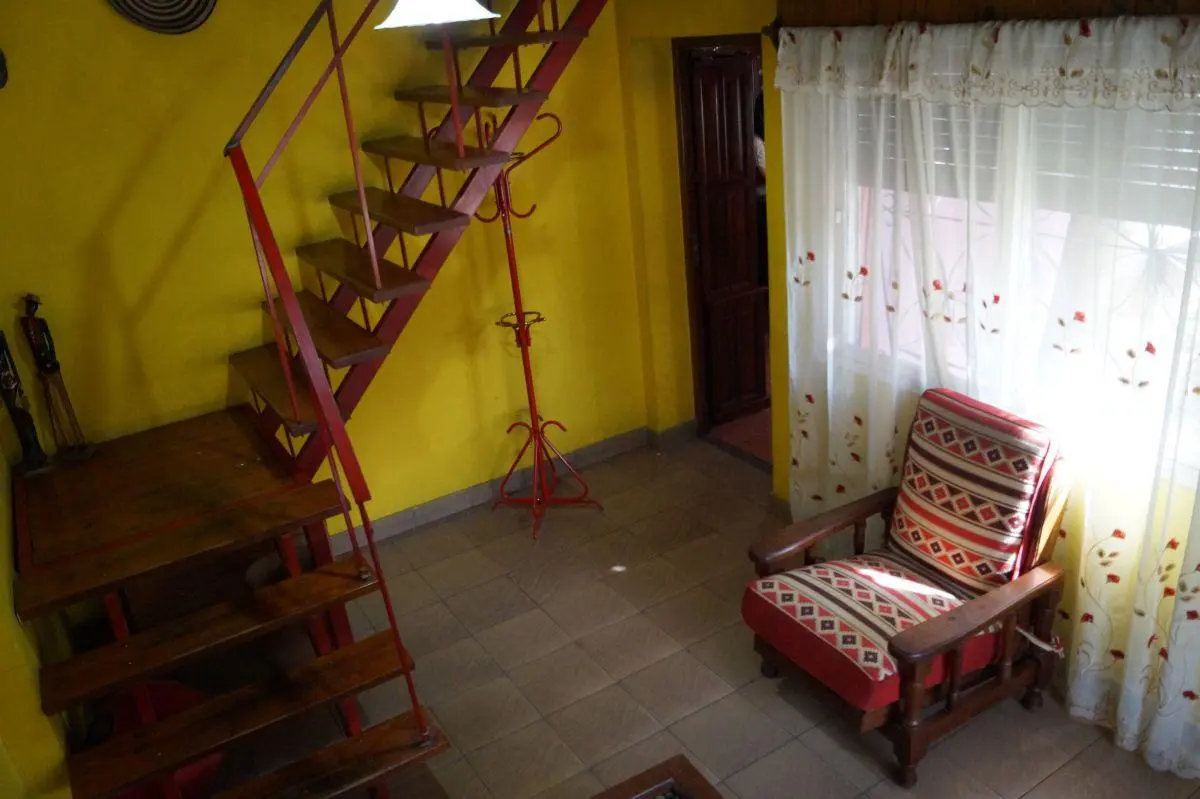 CASA EN VENTA 7 AMBIENTES APTA CRERDITO EN LOMAS DE ZAMORA 5