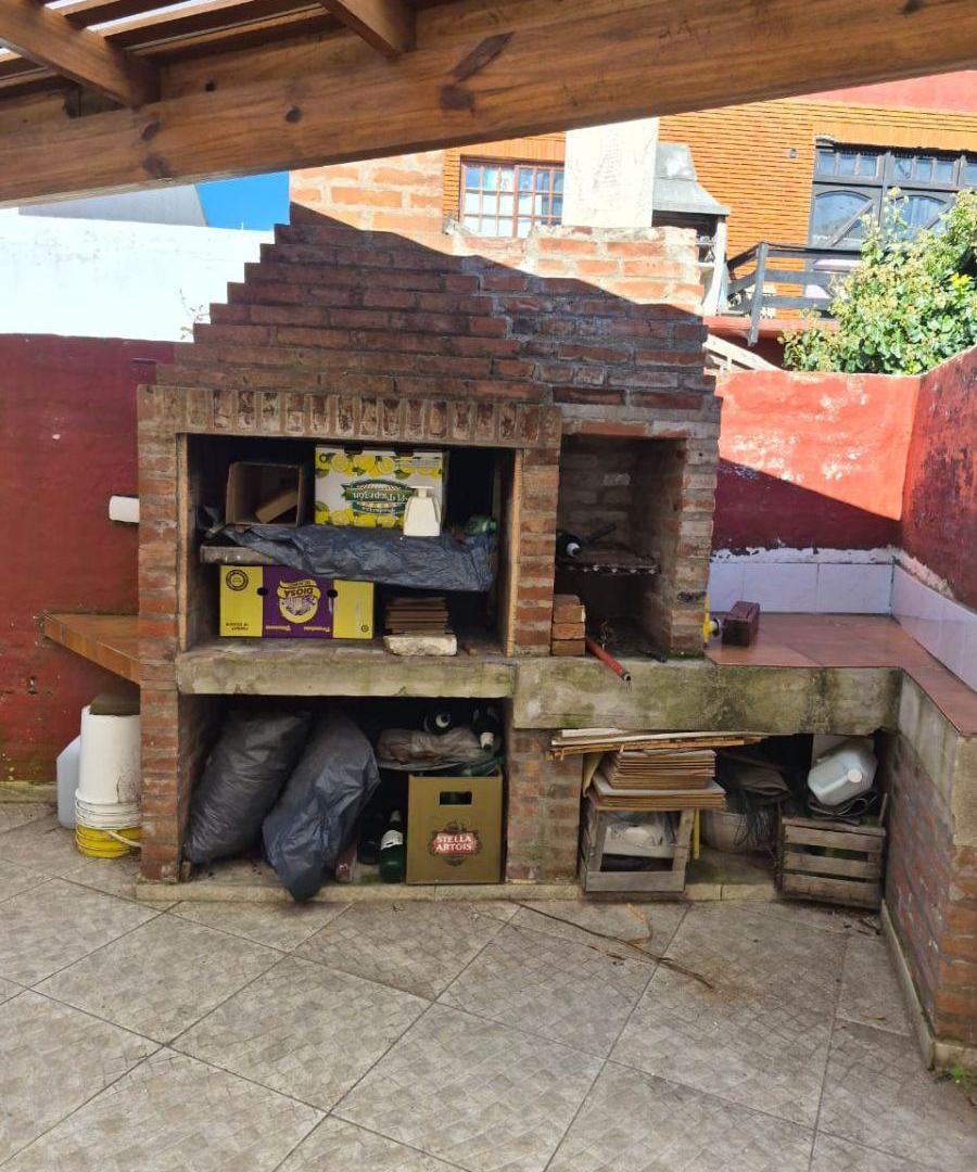 Foto de TRIPLEX EN VENTA APTO CREDITO EN LA LUCILA DEL MAR., imagen 5