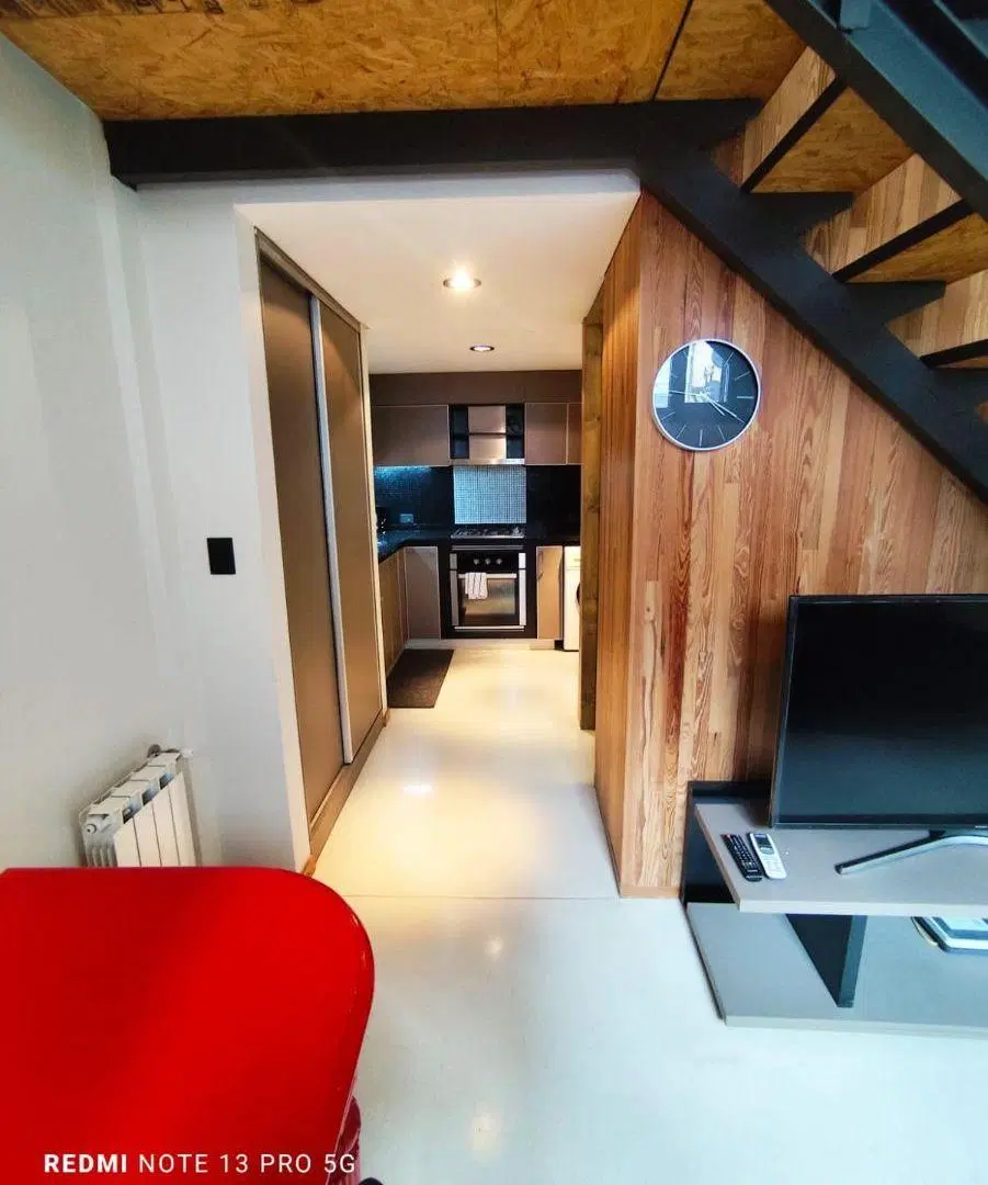 Departamento Restaurado a Loft de 70 m² con 1 Dormitorio en Alquiler en San Telmo 2