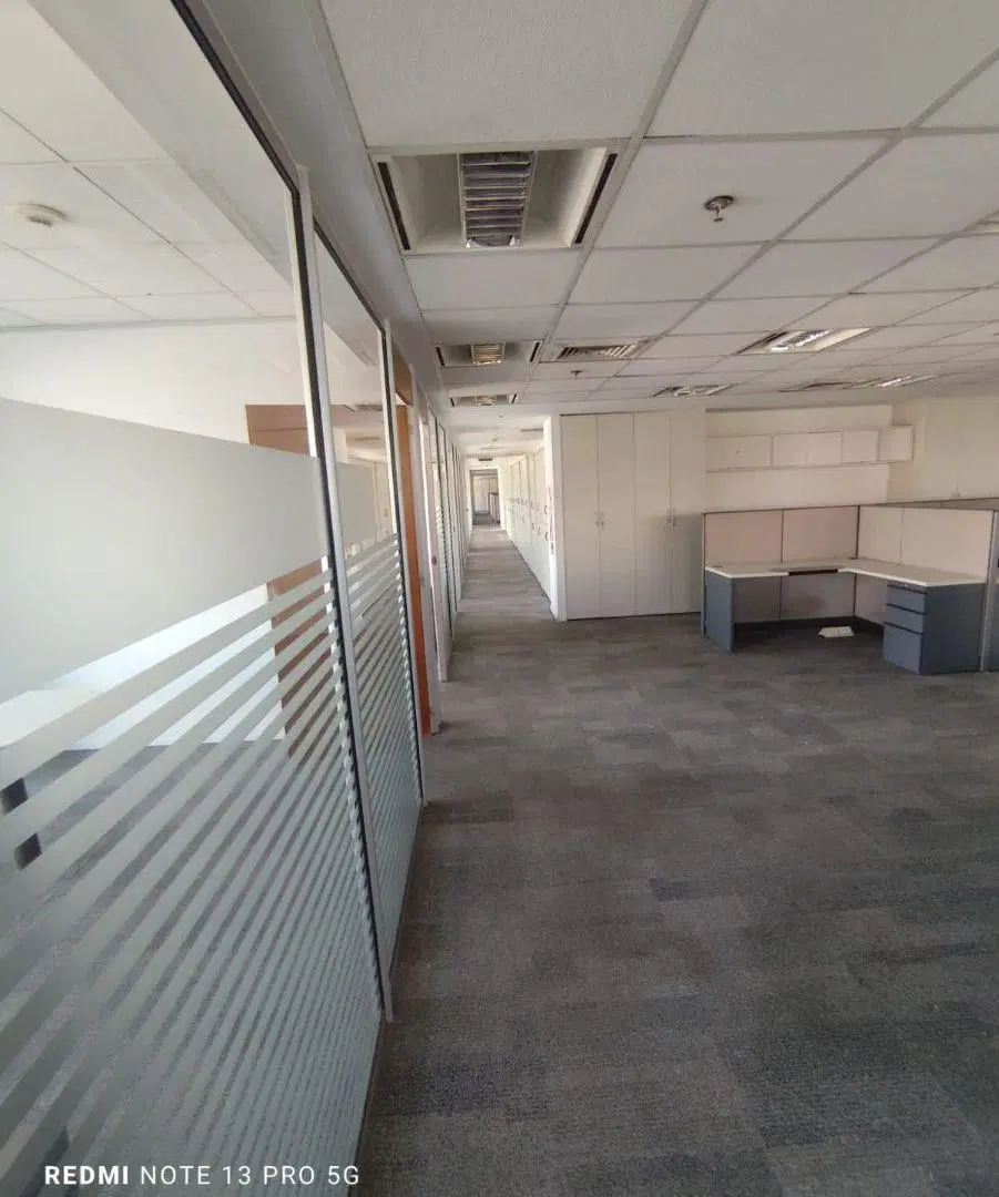 Oficina comercial de 663 m2 en alquiler en el Dique 4 Puerto Madero 2