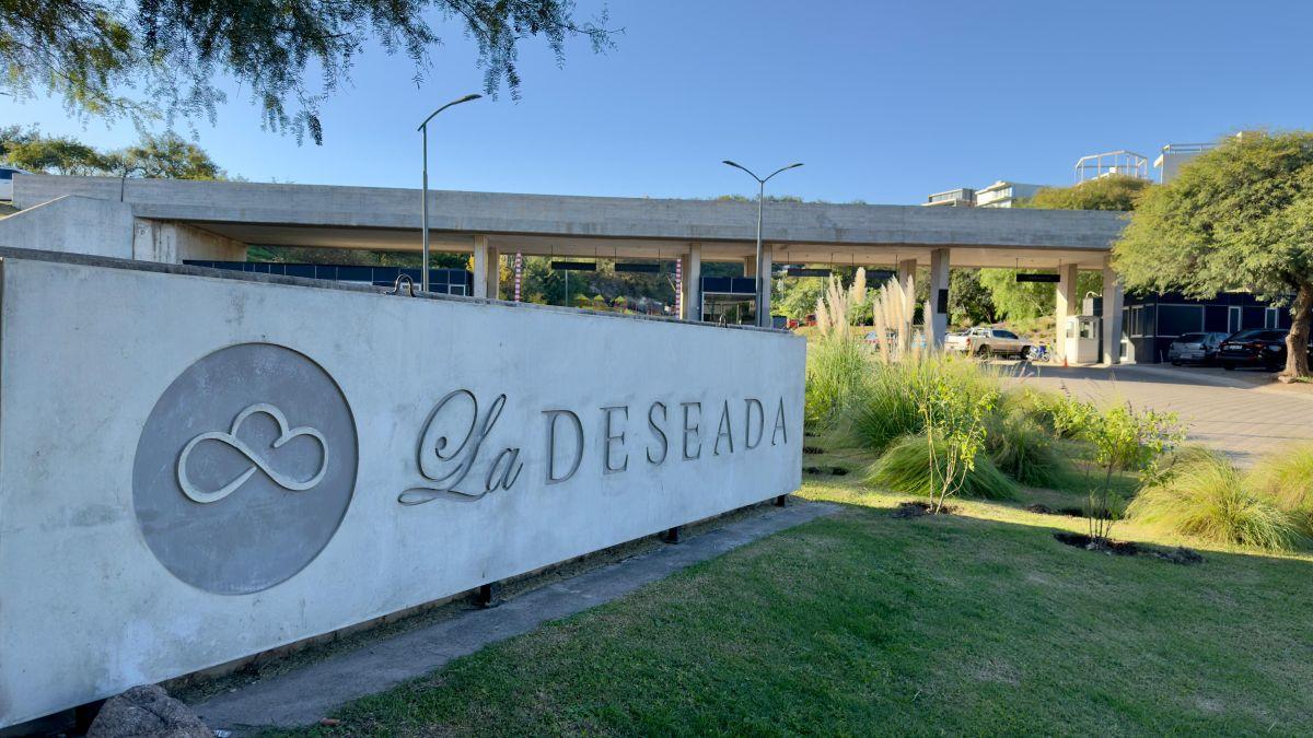 ¡¡OPORTUNIDAD!! EXCELENTE LOTE EN COUNTRY LA DESEADA
