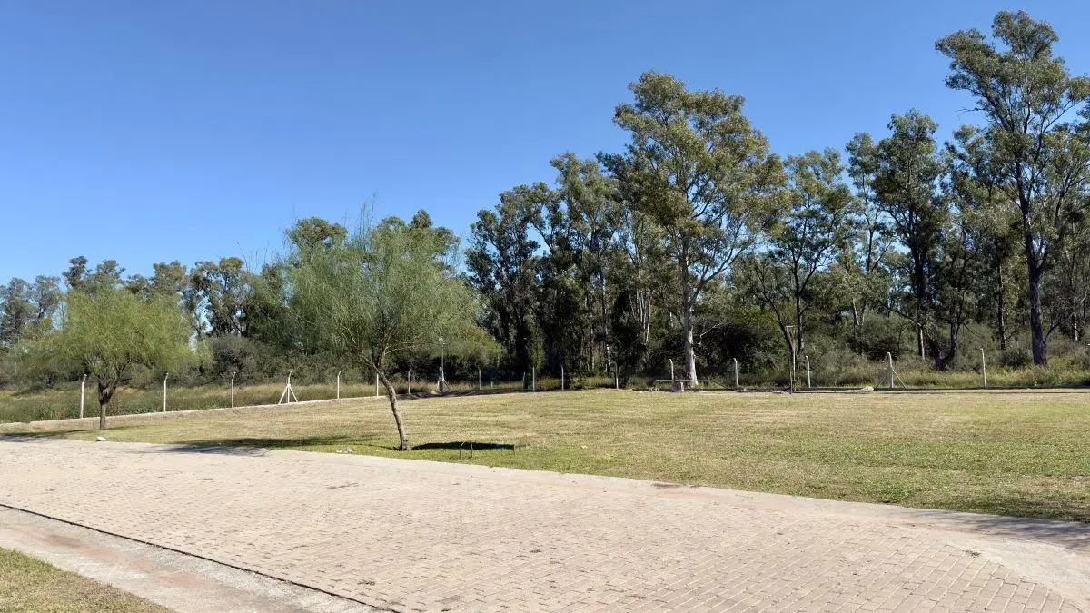 ¡¡OPORTUNIDAD!! EXCELENTE Lote de 690 m² en Acquavista 4