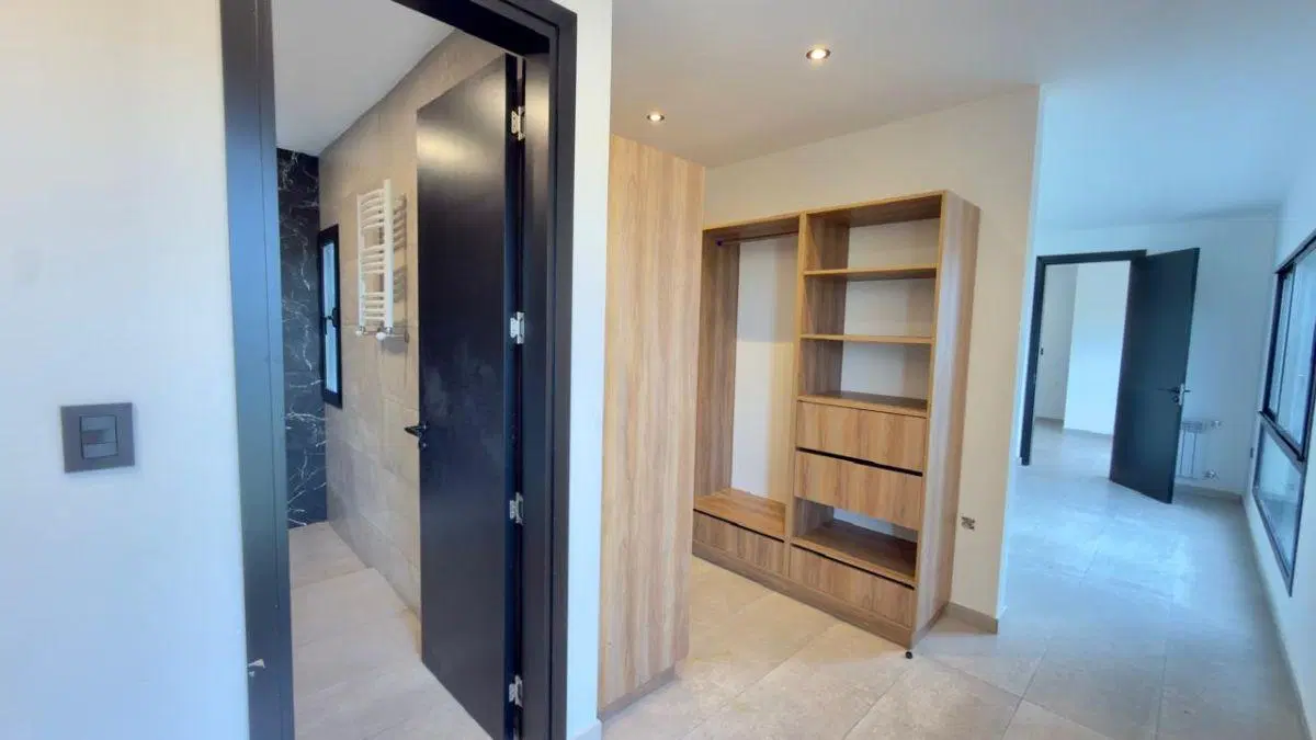 EN VENTA EXCLUSIVA CASA EN LAS CAÑITAS BARRIO PRIVADO – MALAGUEÑO, 3 Dorm. con fondo a espacio verde 5