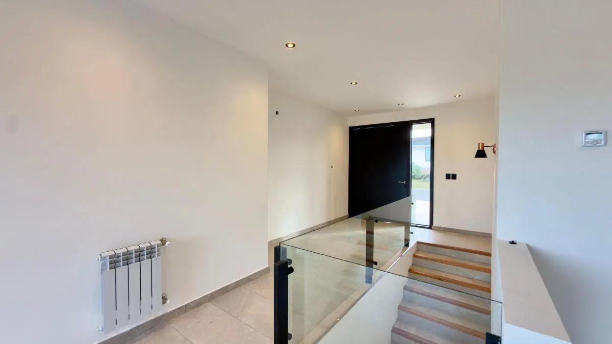 EN VENTA EXCLUSIVA CASA EN LAS CAÑITAS BARRIO PRIVADO – MALAGUEÑO, 3 Dorm. con fondo a espacio verde 2