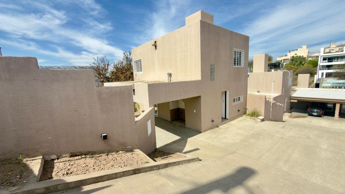 Foto de ¡¡OPORTUNIDAD!! - VENTA Dúplex 2 Dorm. Housing en Cuesta Colorada, imagen 4