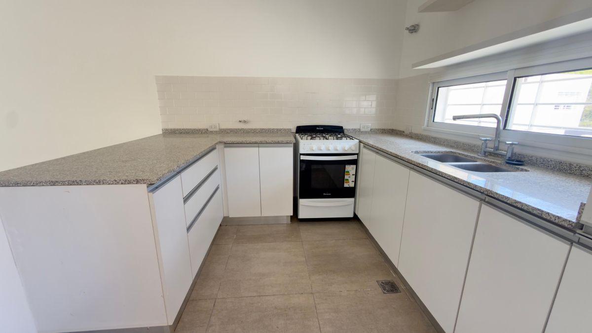 Foto de ¡¡OPORTUNIDAD!! - VENTA Dúplex 2 Dorm. Housing en Cuesta Colorada, imagen 2