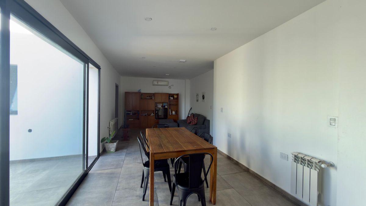 Foto de ¡¡¡OPORTUNIDAD!!! Casa en VENTA en Barrio Comarca de Allende, 3 Dorm, imagen 2
