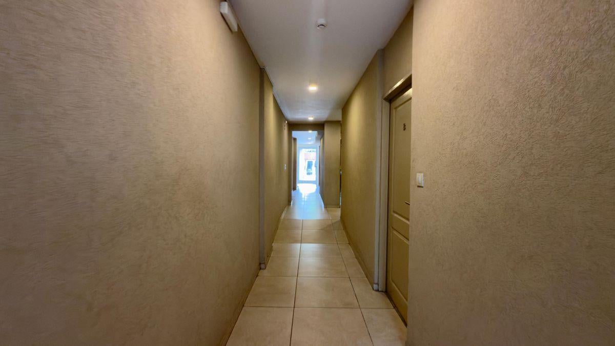 Foto de ALQUILER – EXCELENTE DPTO. EN ALBERDI 1 DORM. 1 BAÑO. C/Amenities, imagen 3