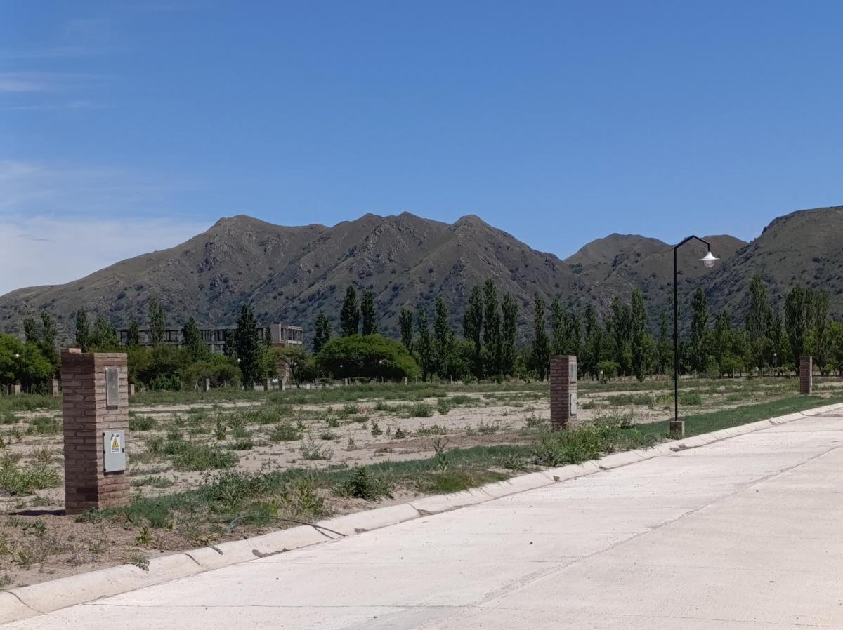 Venta Lote en J. Koslay. Barrio Privado. Financiación! 5
