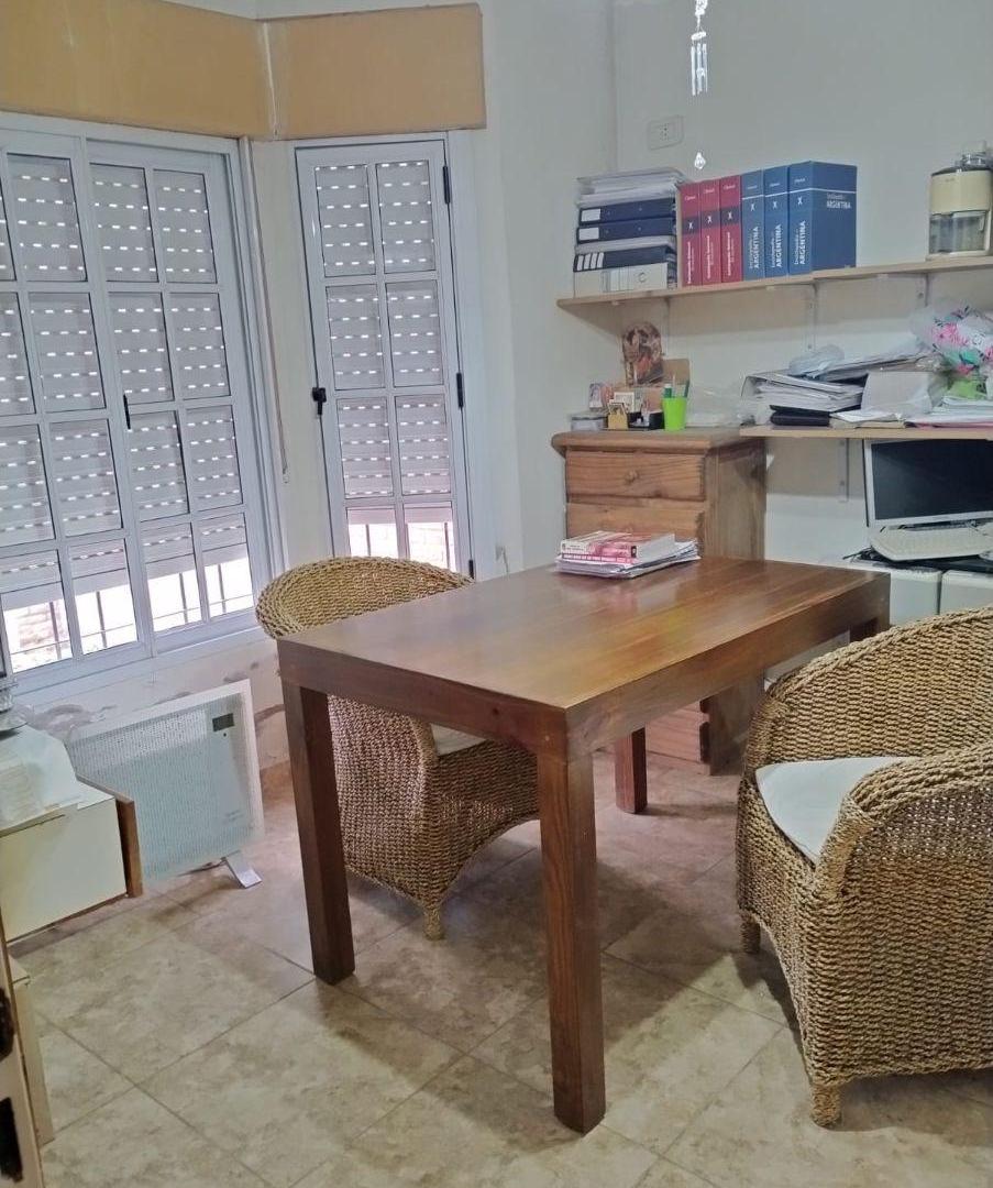 Foto de Casa con 4 habitaciones en venta, en Las Chacras - J. Koslay, imagen 4