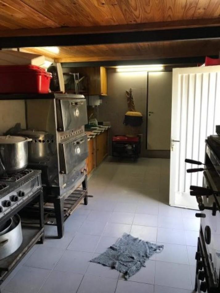 Casa en Rosario con Patio y Piscina, Santa Fe 3