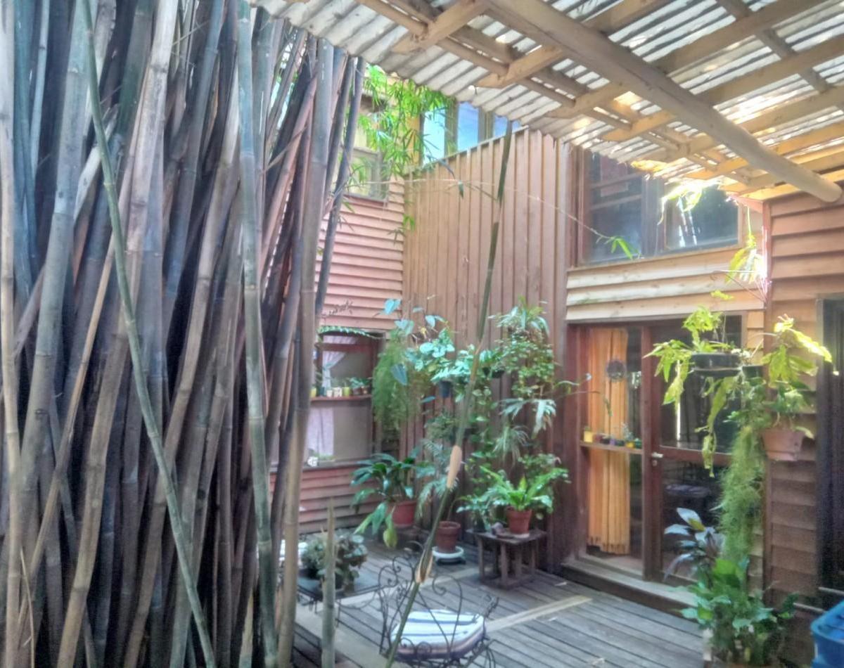 Casa de Categoria y Departamento con Piscina y Terreno, Ruta 1, Santa Fe 2