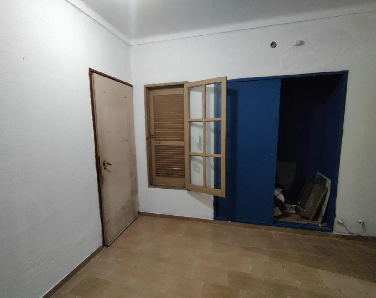 Casa con 4 Dorm., Patio Verde, Todos Los Servicios, Zona Boulevard. en Venta Santa Fe. 1
