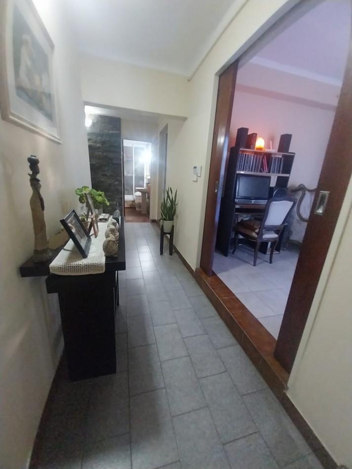 Casa de Tres Dorm. y Patio, Barrio Sargento Cabral, Santa Fe 2