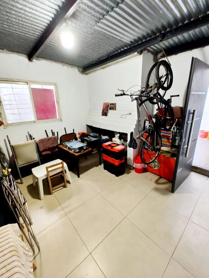 Departamento Interno a m de Av Lopez y Planes, Santa Fe 5