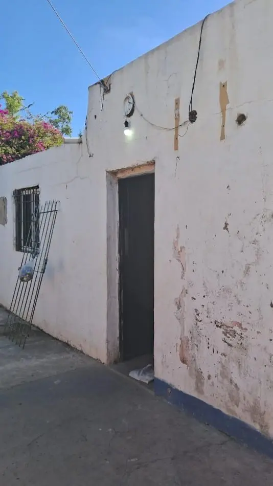 CASA A REFACCIONAR O DEMOLER, EN ZONA NORTE 4