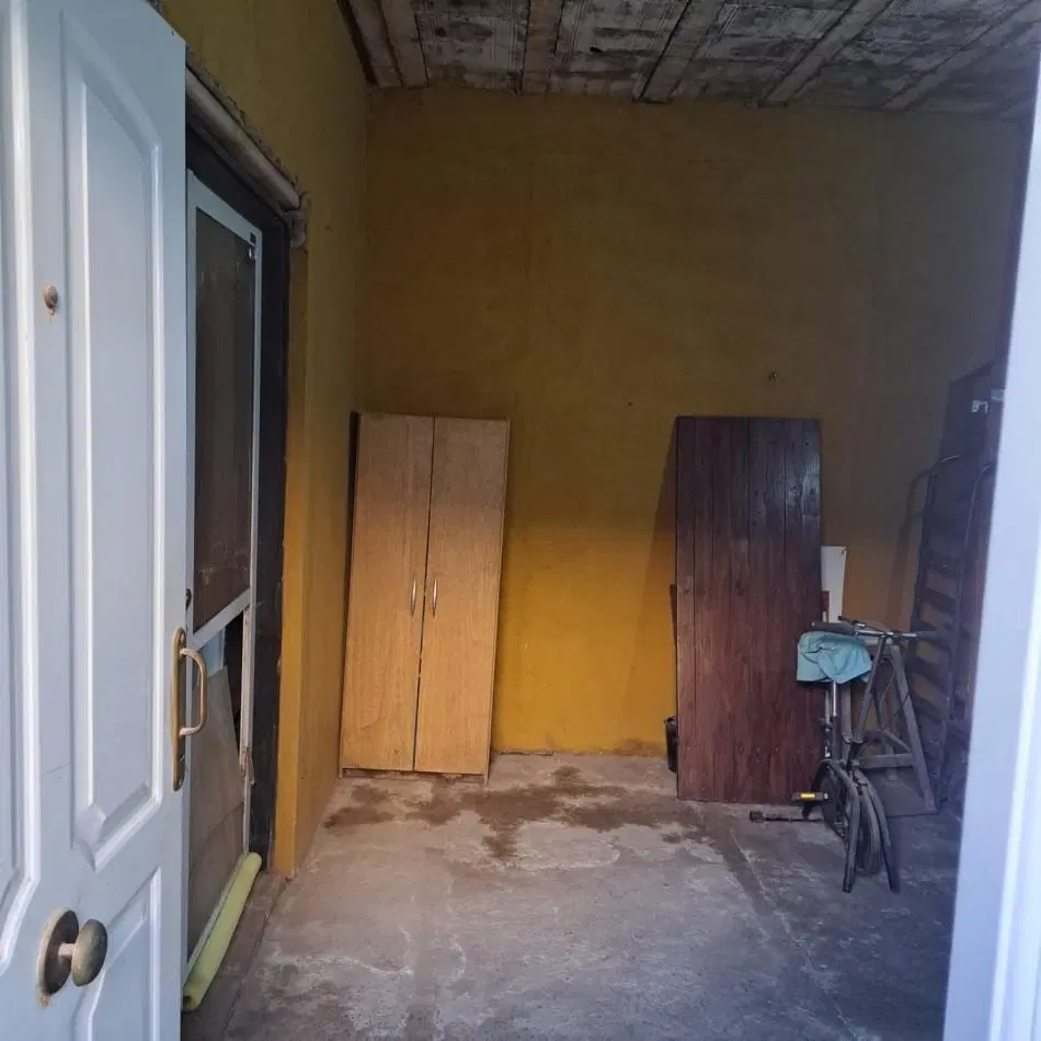 CASA EN VENTA + FONDO DE COMERCIO EN BARRIO 12 DE SEPTIEMBRE - SANTO TOME 5
