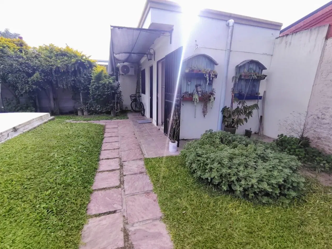 Propiedad con pileta y multiples usos en Las Paltas | Vivienda, consultorio y departamento independi 2