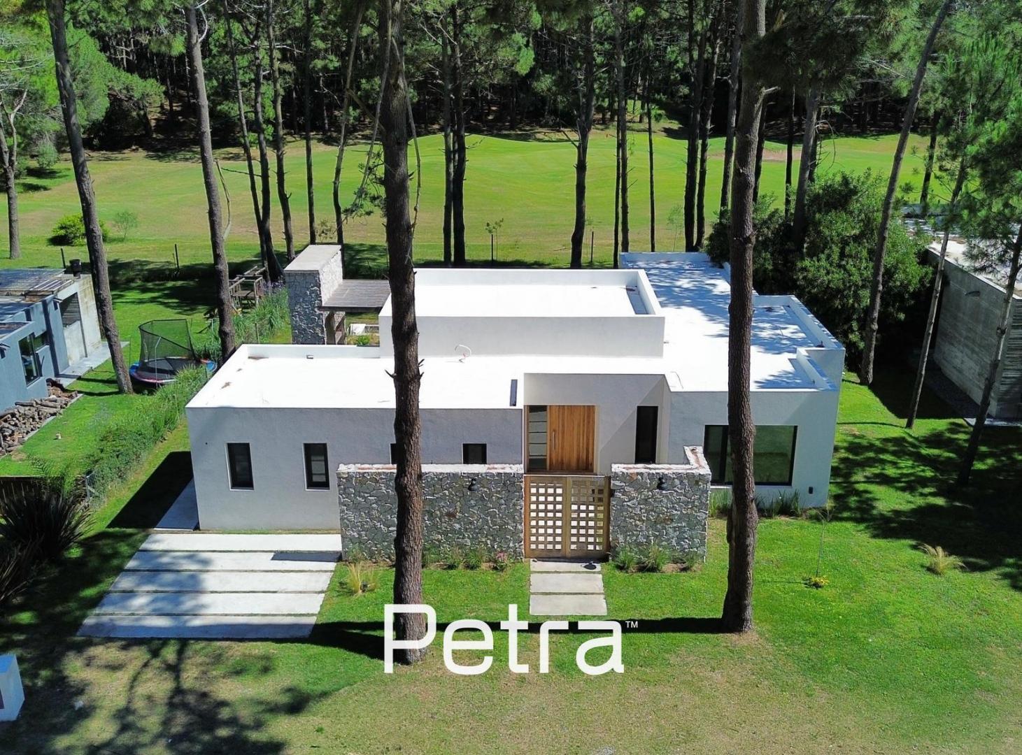 Casa en Venta en la Isla del Golf, Pinamar