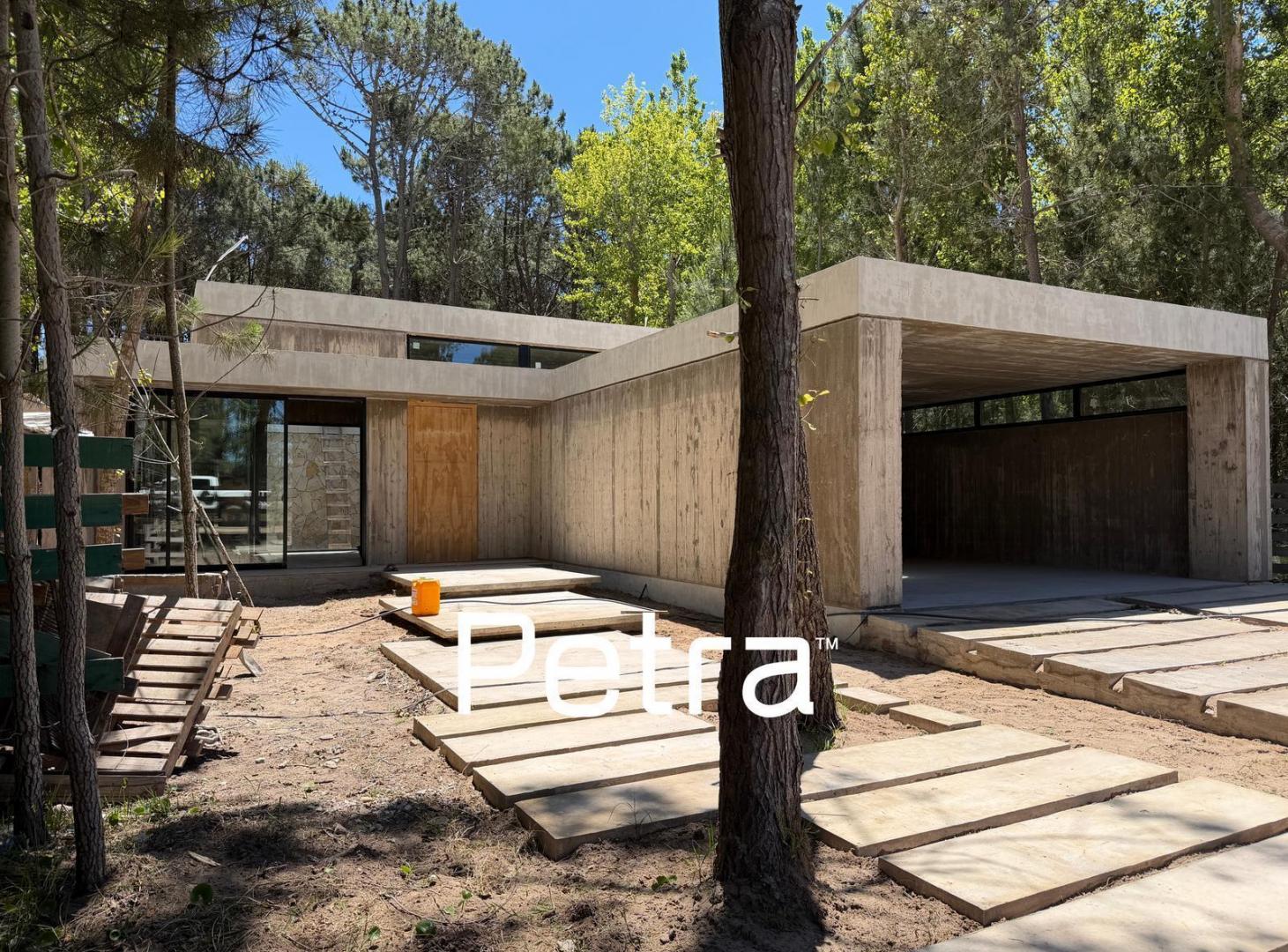 Casa en Venta en Villarobles con Cochera cubierta
