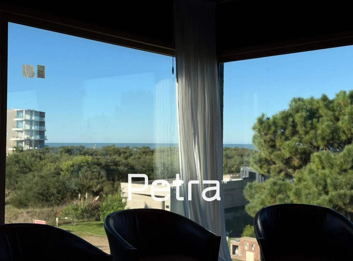 Casa en Venta en Costa Esmeralda. Segunda Linea de Mar 3