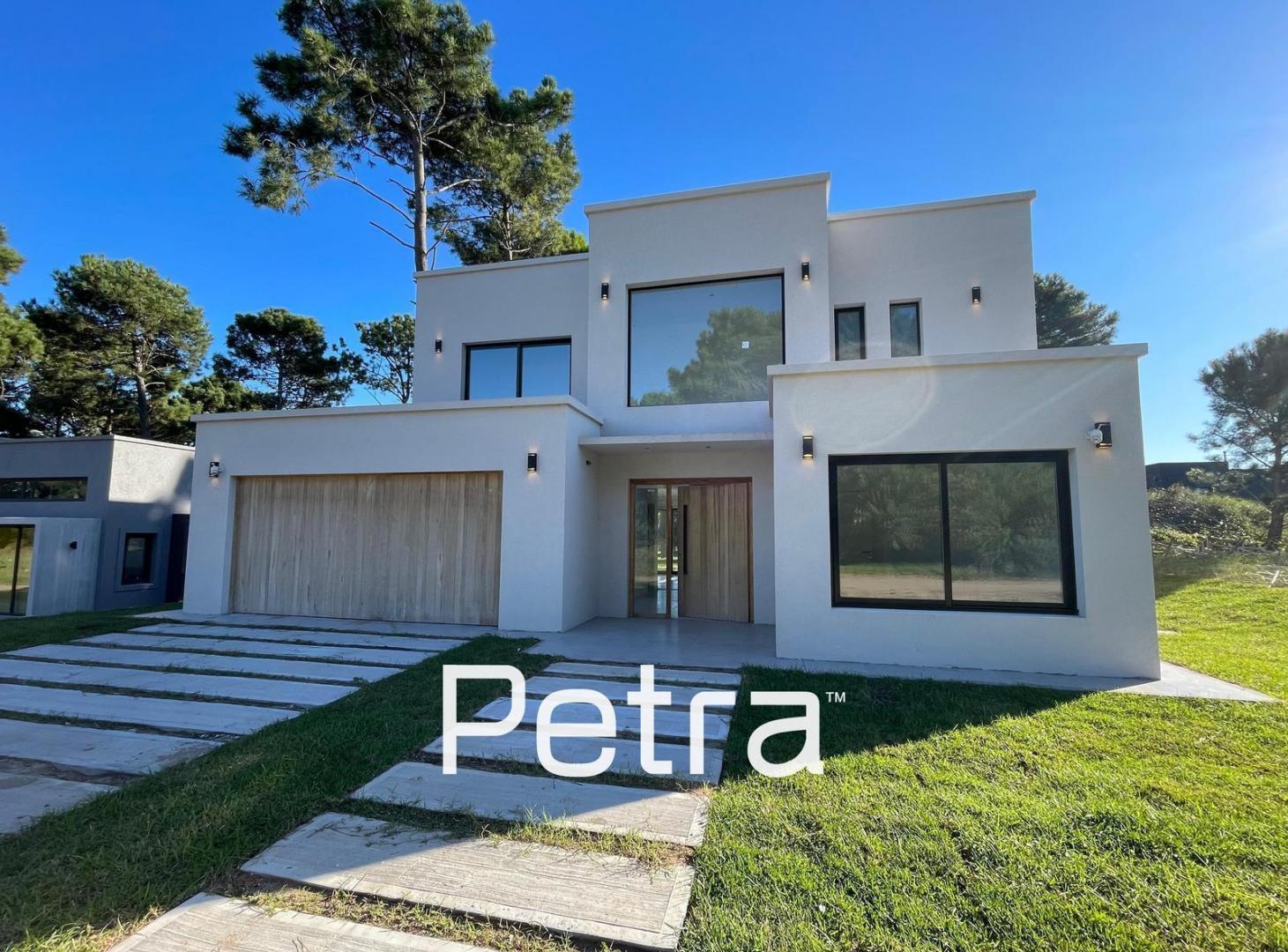 Casa en venta en Pinamar Barrio Nayades