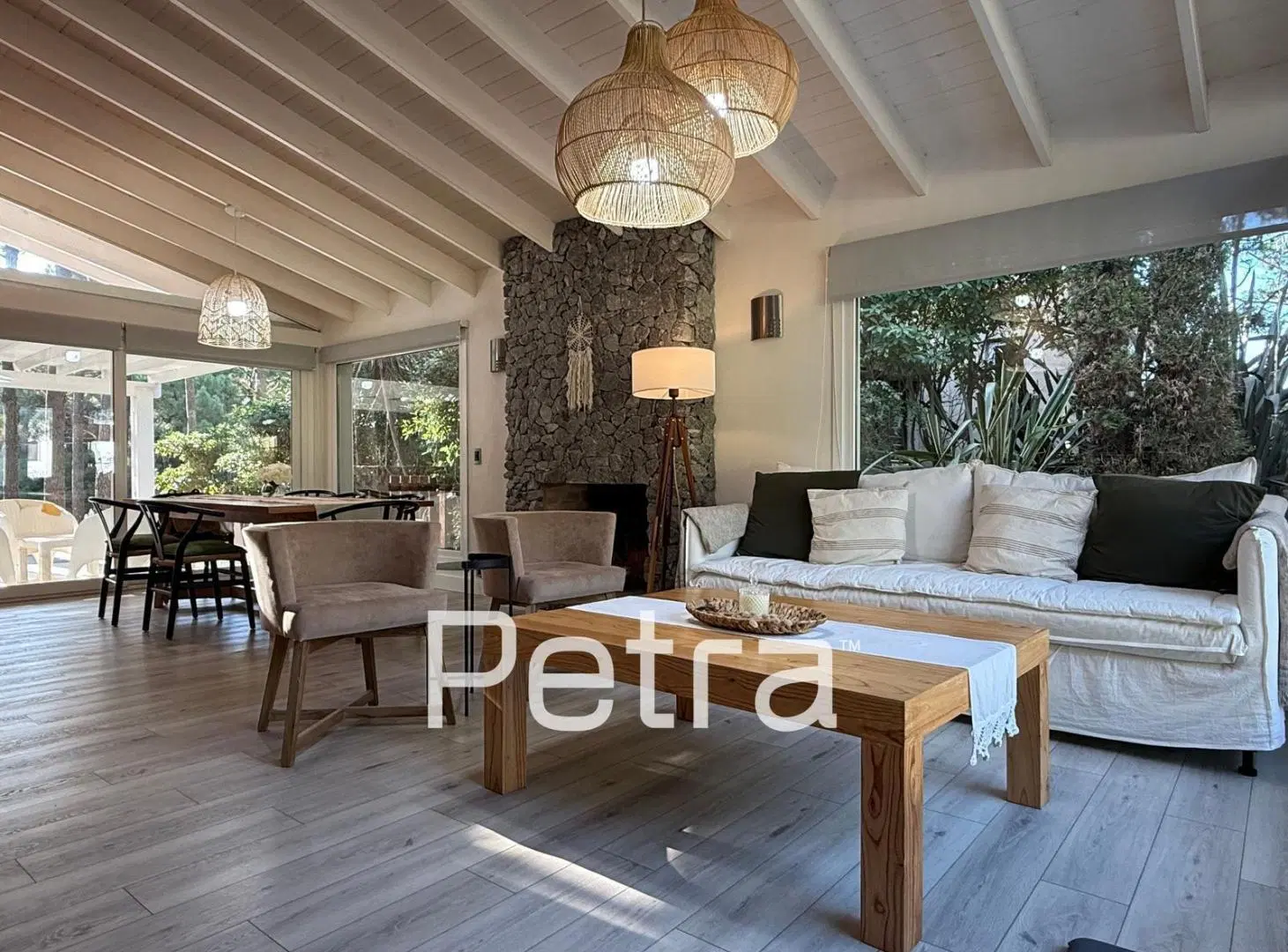 Casa en Venta en Costa Esmeralda con Garaje Doble 4