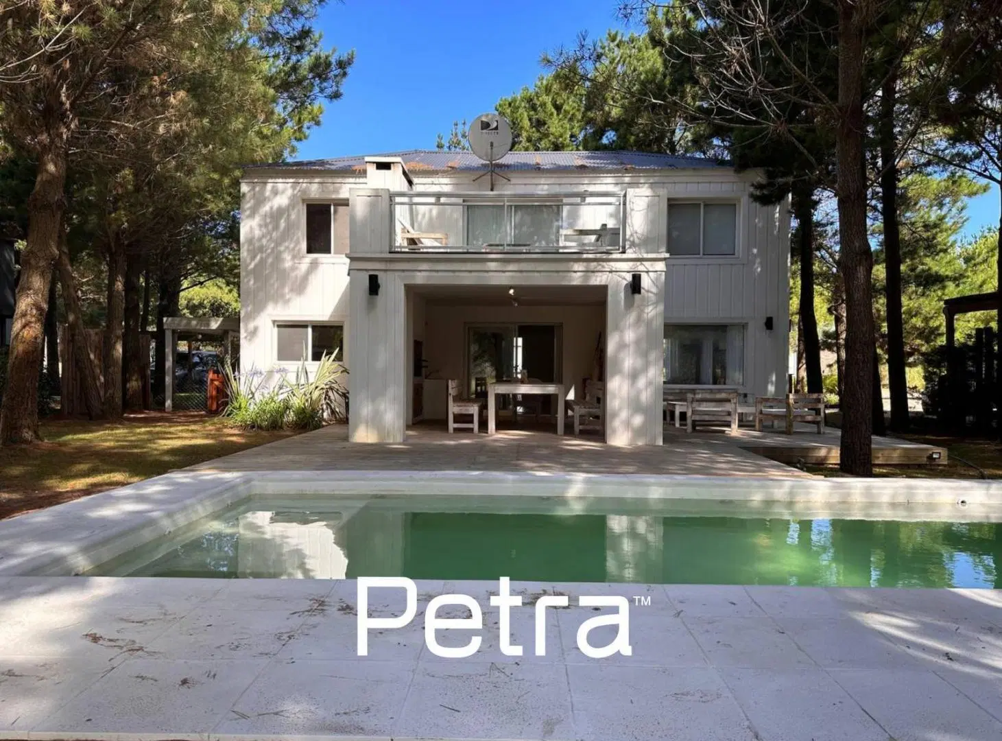 Casa en Venta en Costa Esmeralda. Gas Natural. 4 habitaciones 3
