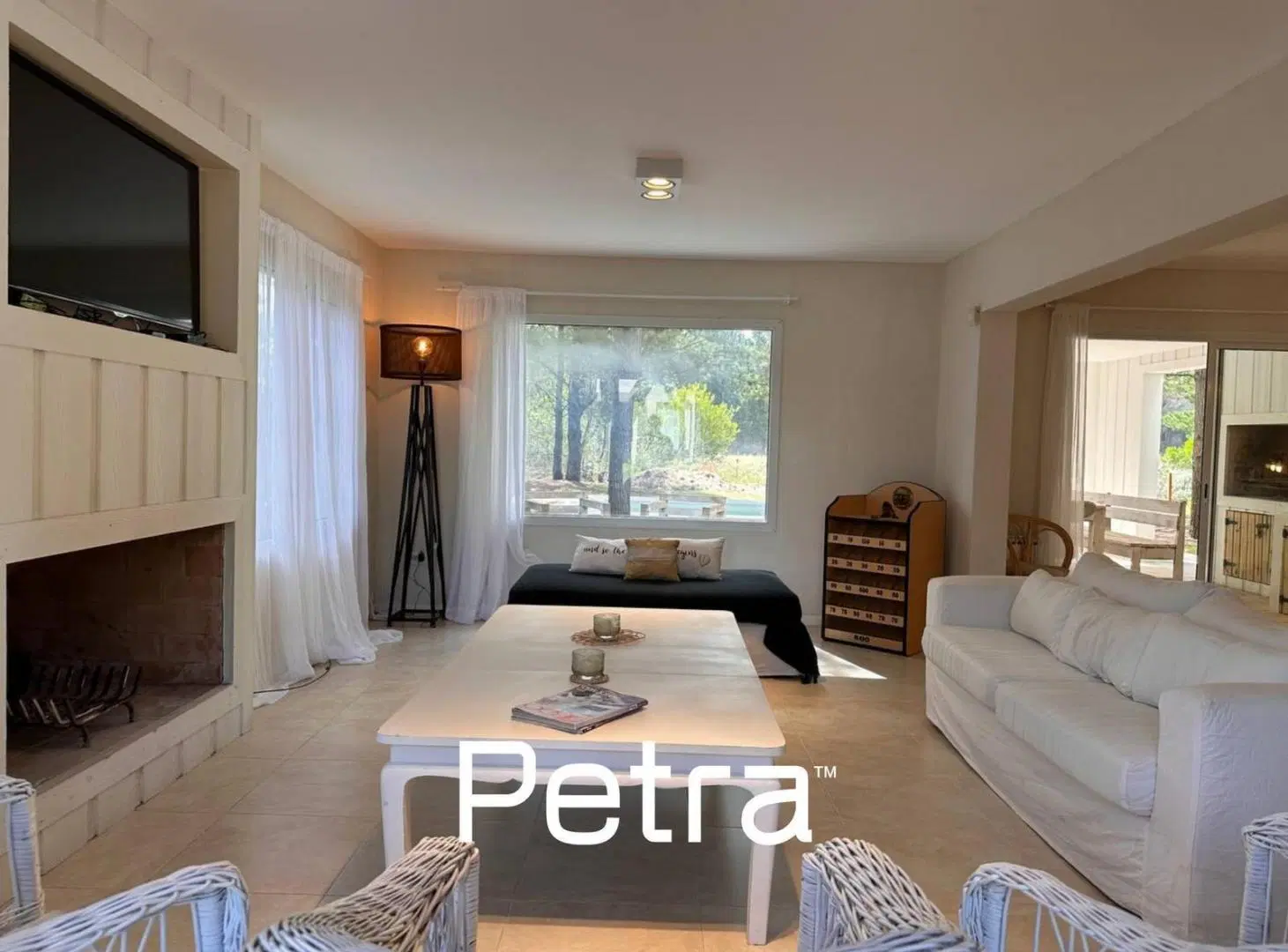 Casa en Venta en Costa Esmeralda. Gas Natural. 4 habitaciones 5