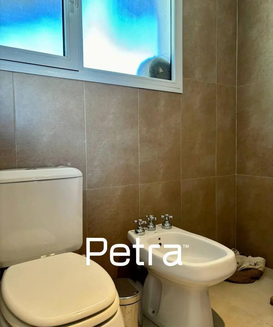 Casa en Venta en Costa Esmeralda. Gas Natural. 4 habitaciones 8